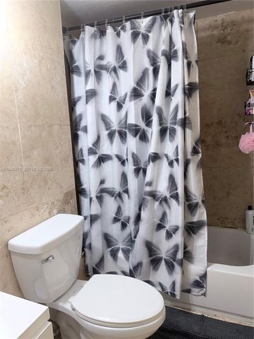 11930 NE 19th Dr 28, North Miami, FL 33181