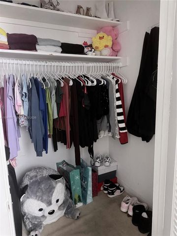 11930 NE 19th Dr 28, North Miami, FL 33181