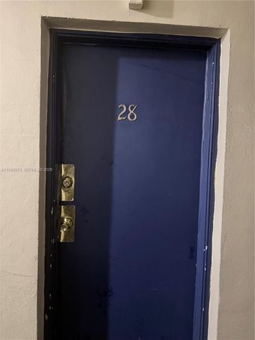 11930 NE 19th Dr 28, North Miami, FL 33181