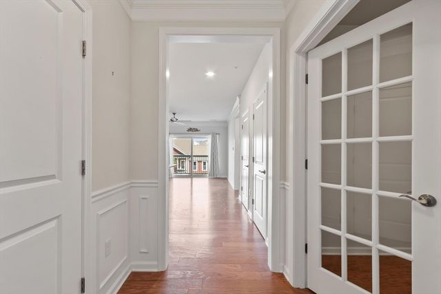 2 Francis Dr 203, Andover, MA 01810