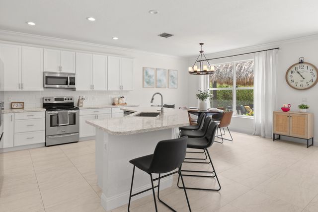 144 Bella Vista Way, Royal Palm Beach, FL 33411
