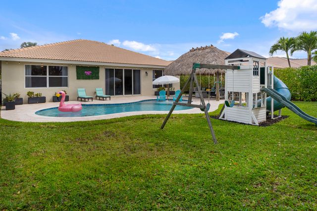 144 Bella Vista Way, Royal Palm Beach, FL 33411