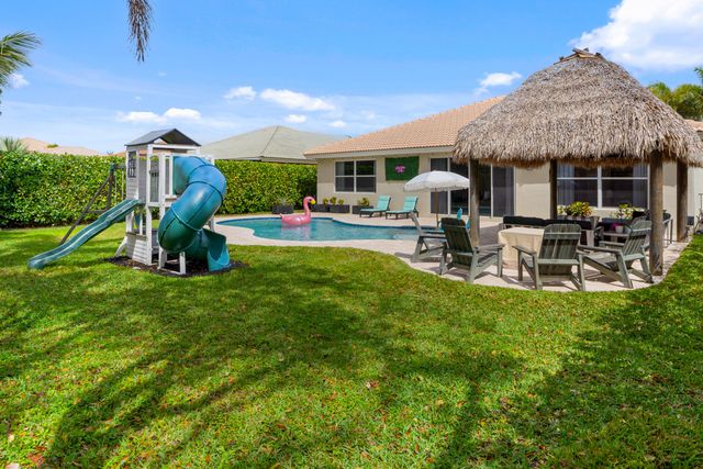 144 Bella Vista Way, Royal Palm Beach, FL 33411