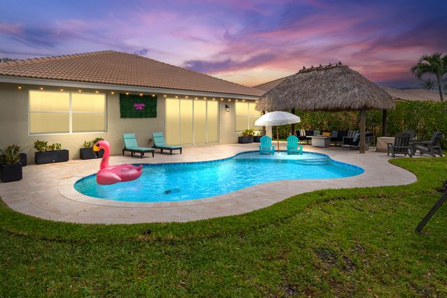 144 Bella Vista Way, Royal Palm Beach, FL 33411