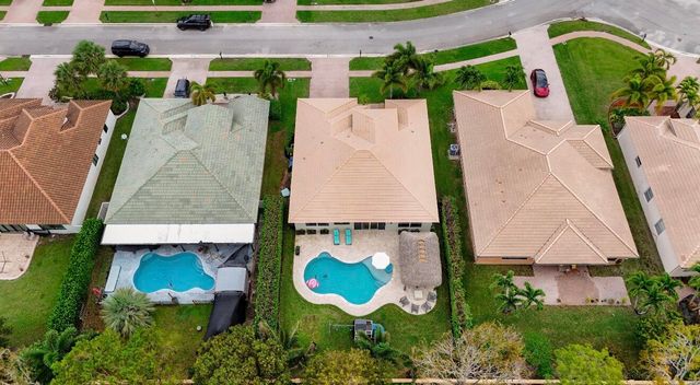 144 Bella Vista Way, Royal Palm Beach, FL 33411