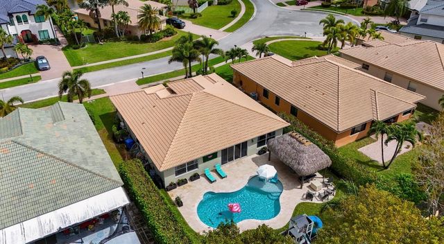 144 Bella Vista Way, Royal Palm Beach, FL 33411