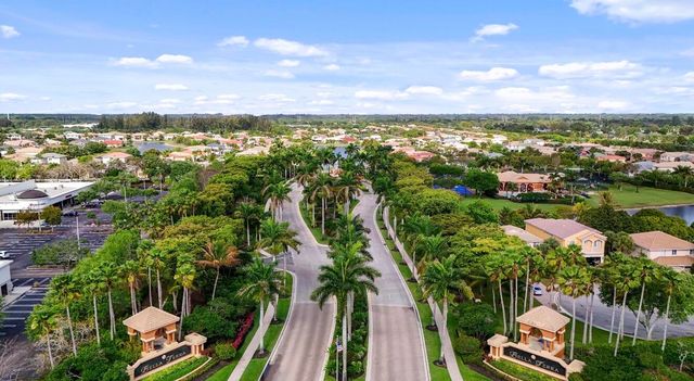 144 Bella Vista Way, Royal Palm Beach, FL 33411