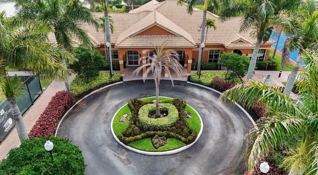 144 Bella Vista Way, Royal Palm Beach, FL 33411