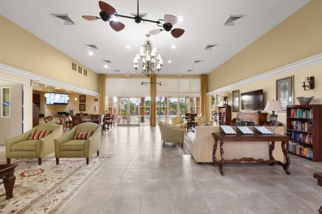 144 Bella Vista Way, Royal Palm Beach, FL 33411