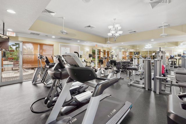 144 Bella Vista Way, Royal Palm Beach, FL 33411