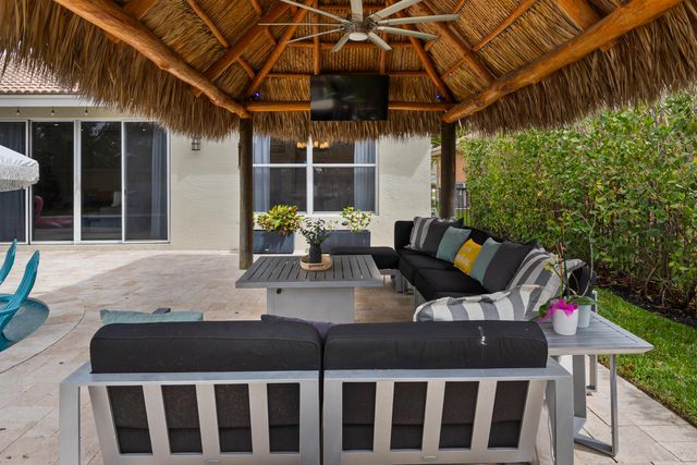 144 Bella Vista Way, Royal Palm Beach, FL 33411