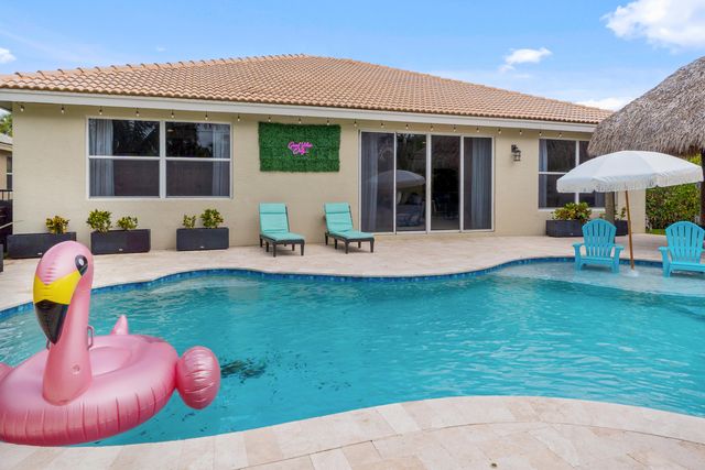 144 Bella Vista Way, Royal Palm Beach, FL 33411