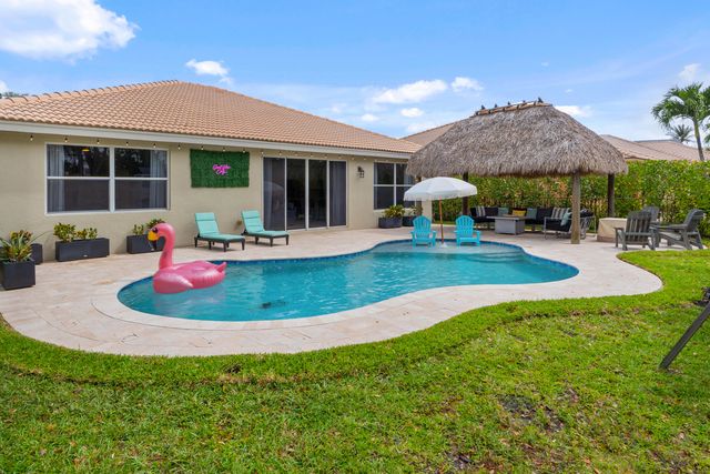 144 Bella Vista Way, Royal Palm Beach, FL 33411