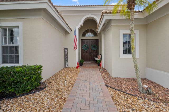 144 Bella Vista Way, Royal Palm Beach, FL 33411