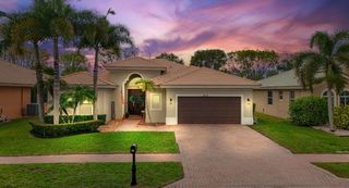 144 Bella Vista Way, Royal Palm Beach, FL 33411