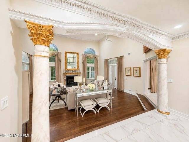 5 Hemlock Lane, Holmdel, NJ 07733