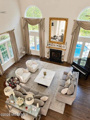 5 Hemlock Lane, Holmdel, NJ 07733