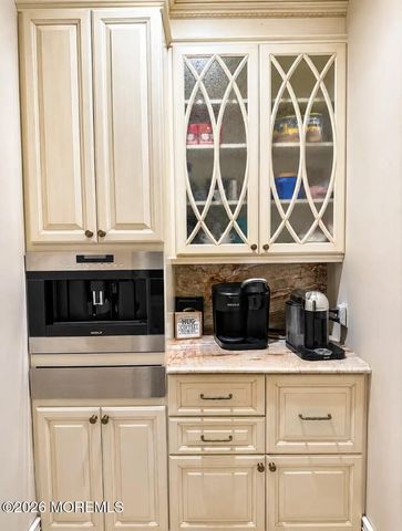 5 Hemlock Lane, Holmdel, NJ 07733