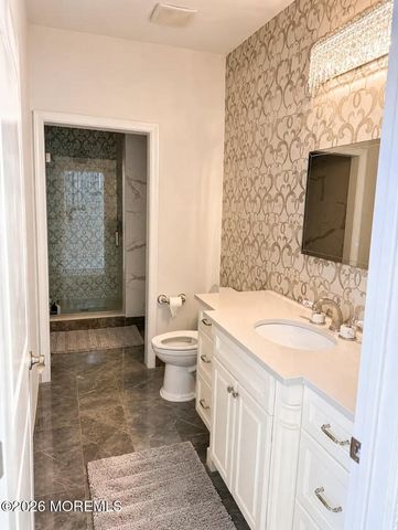 5 Hemlock Lane, Holmdel, NJ 07733
