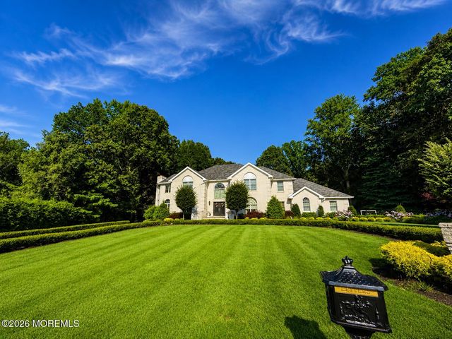 5 Hemlock Lane, Holmdel, NJ 07733