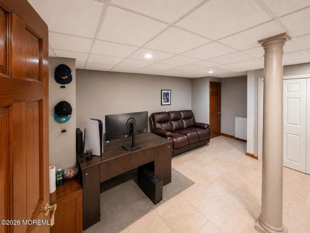 5 Hemlock Lane, Holmdel, NJ 07733