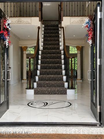 5 Hemlock Lane, Holmdel, NJ 07733