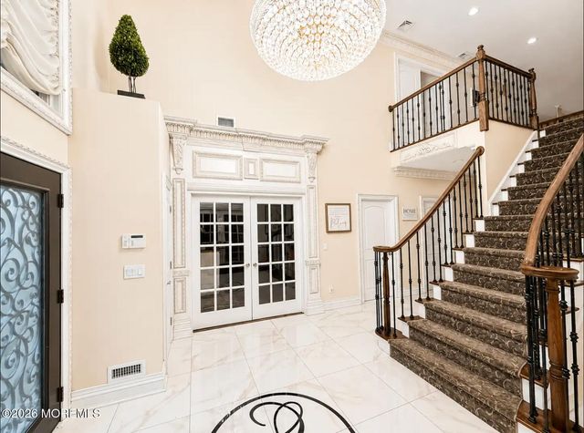 5 Hemlock Lane, Holmdel, NJ 07733