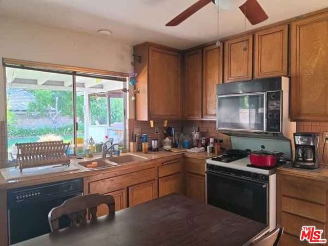 8332 Kentland Avenue, Los Angeles, CA 91304