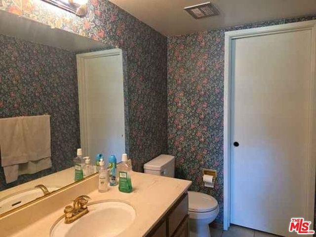 8332 Kentland Avenue, Los Angeles, CA 91304