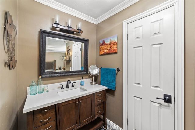 1080 1st, Norco, CA 92860