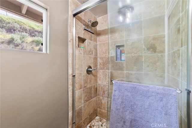 1080 1st, Norco, CA 92860