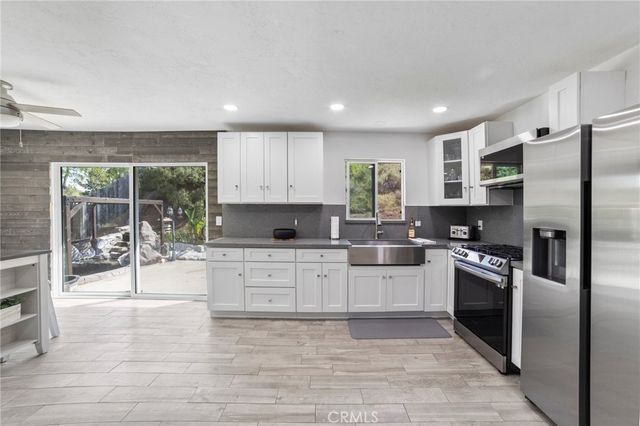 1080 1st, Norco, CA 92860