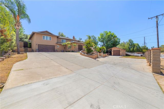 1080 1st, Norco, CA 92860