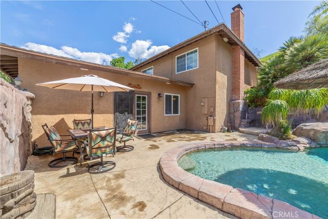 1080 1st, Norco, CA 92860