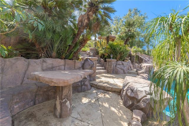 1080 1st, Norco, CA 92860