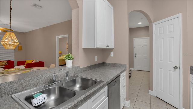 3190 DANTE DRIVE 304, Orlando, FL 32835