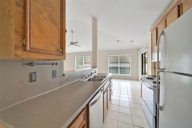 206 Graham Road, Huntsville, TX 77340