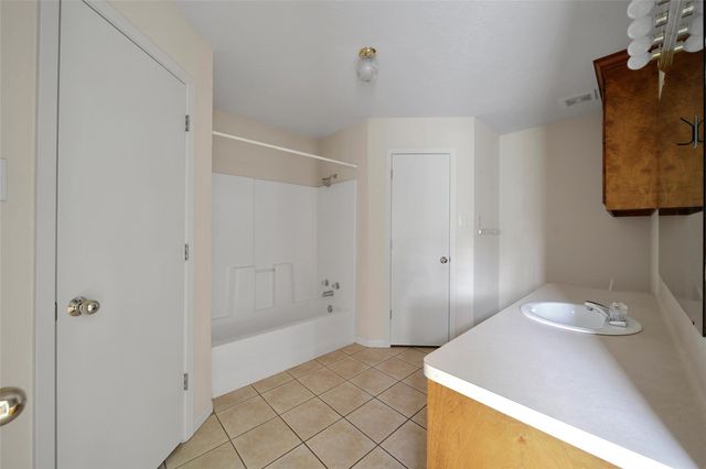 206 Graham Road, Huntsville, TX 77340