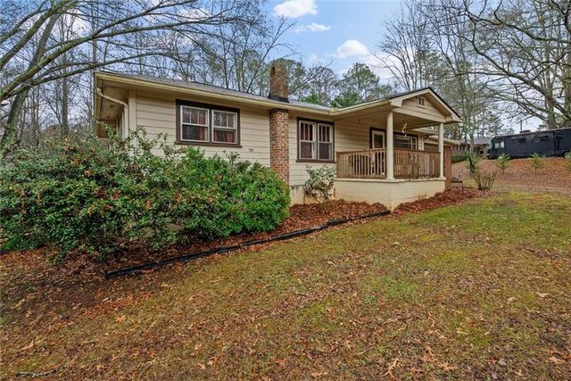 101 3rd Ave, Buchanan, GA 30113