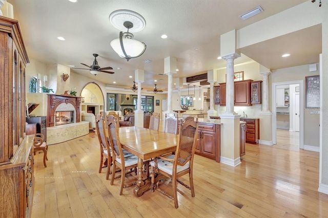 1108 W CHARTER STREET, Tampa, FL 33602