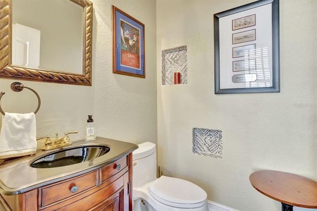 1108 W CHARTER STREET, Tampa, FL 33602