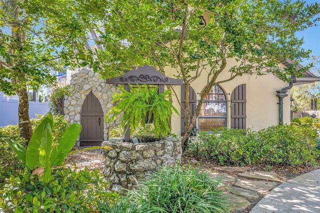 1108 W CHARTER STREET, Tampa, FL 33602