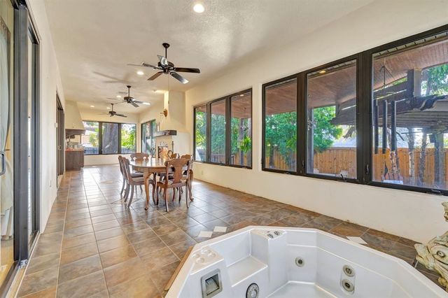1108 W CHARTER STREET, Tampa, FL 33602