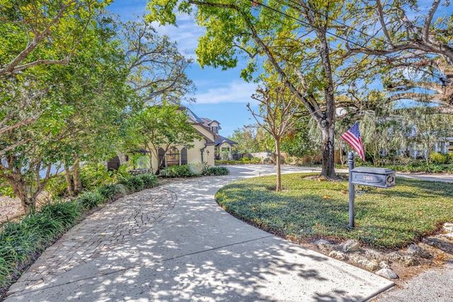 1108 W CHARTER STREET, Tampa, FL 33602