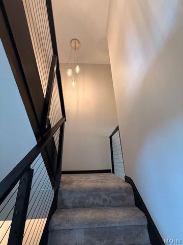 15047 Green Circle Drive, Chesterfield, MO 63017