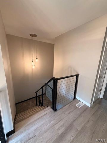 15047 Green Circle Drive, Chesterfield, MO 63017