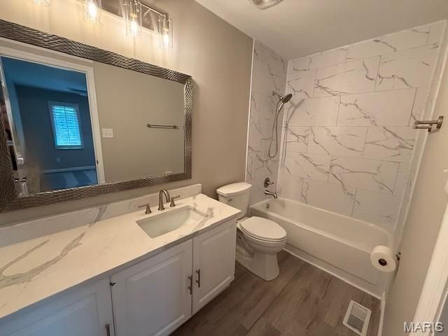 15047 Green Circle Drive, Chesterfield, MO 63017