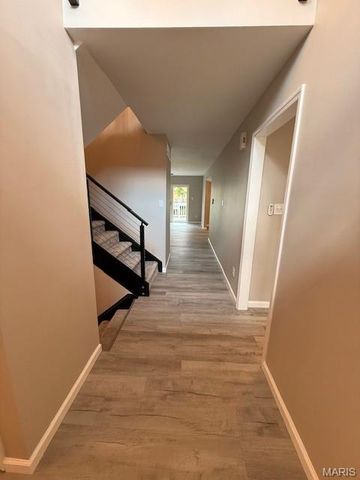 15047 Green Circle Drive, Chesterfield, MO 63017