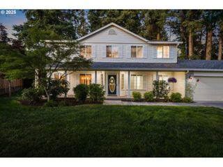 631 E STONECREEK Dr, La Center, WA 98629