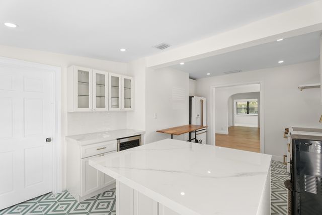 517 55TH Street, West Palm Beach, FL 33407